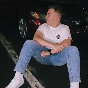 Meet your Posher, Wes